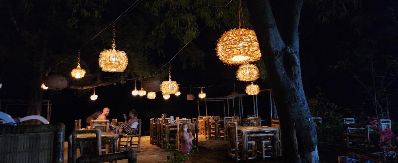 Purple Beach - Maithelia - Gili Air Exterior photo