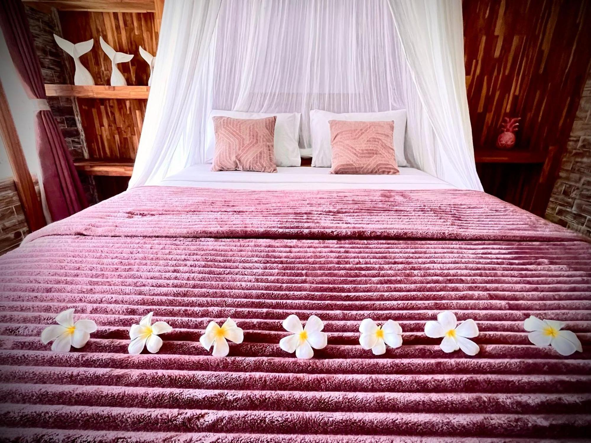 Purple Beach - Maithelia - Gili Air Exterior photo