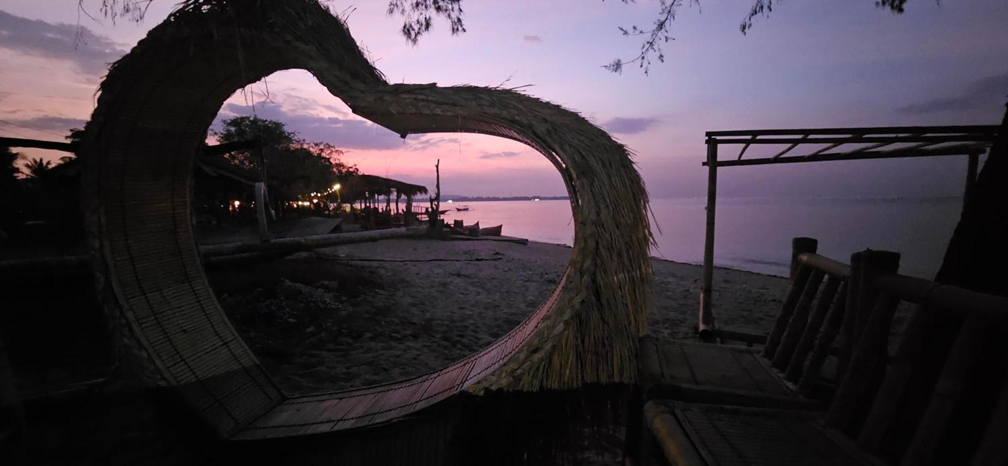 Purple Beach - Maithelia - Gili Air Exterior photo
