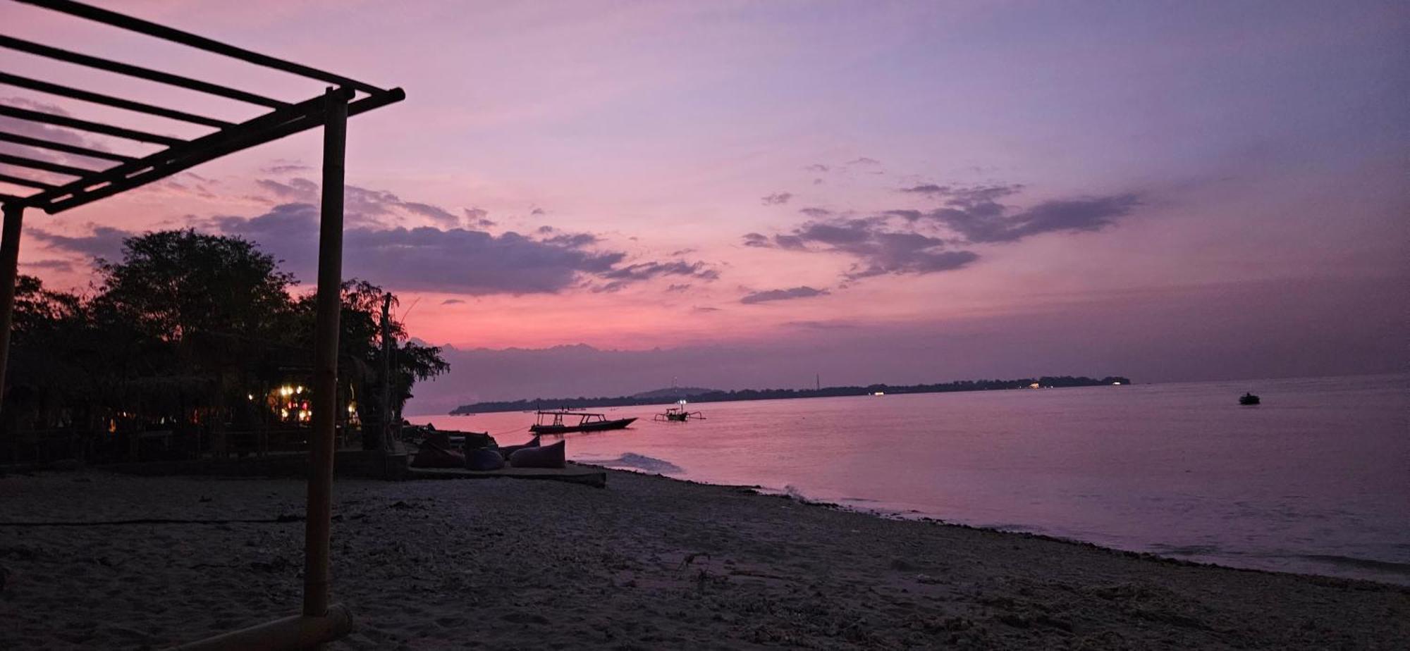 Purple Beach - Maithelia - Gili Air Exterior photo